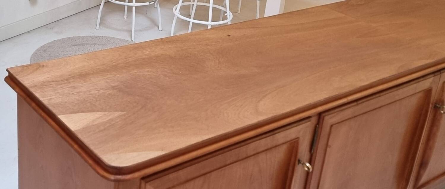 Buffet du milieu du siècle