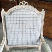 LOUIS XVI STYLE WHITE ARMCHAIR FROM THE 19TH CENTURY REF JE