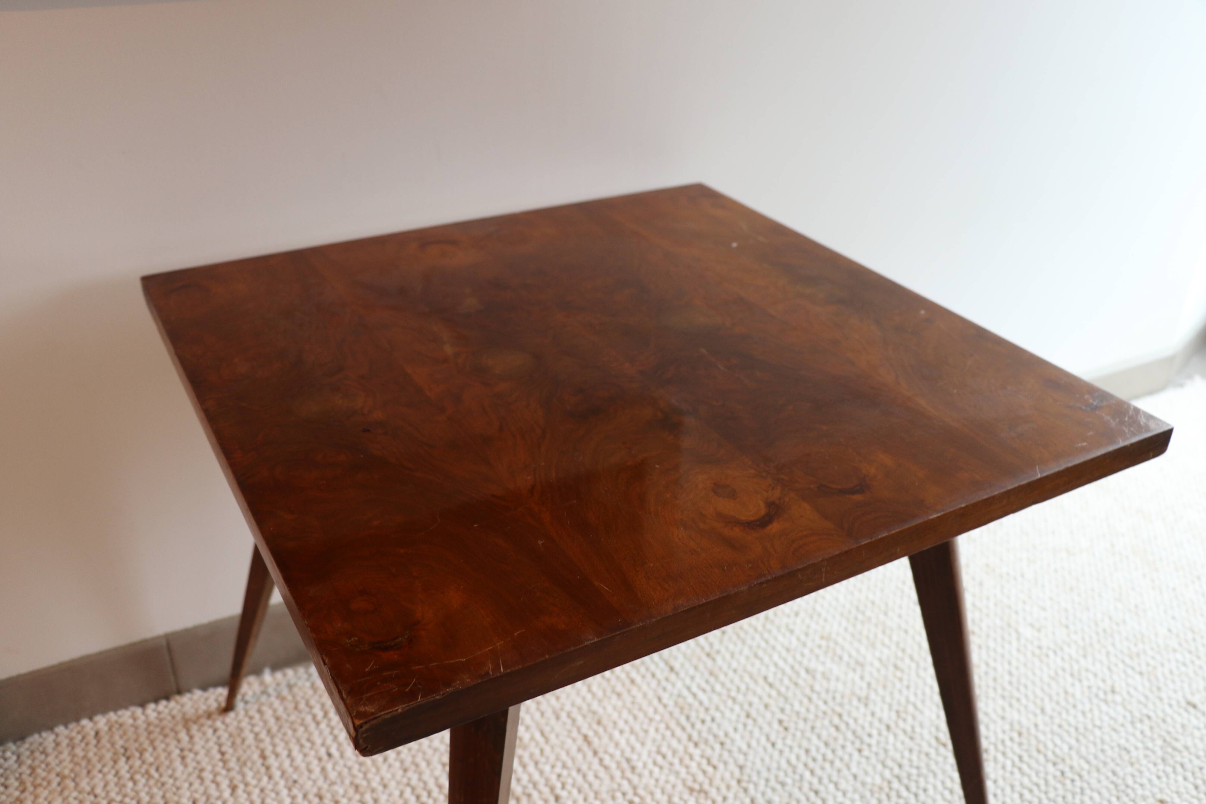 Table basse en bois laqué vintage