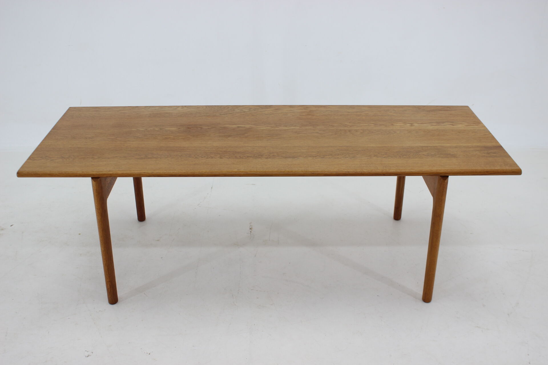 1960s Hans J Wegner Solid Oak Coffee Table 'AT-15' for Andreas Tuck, Denmark