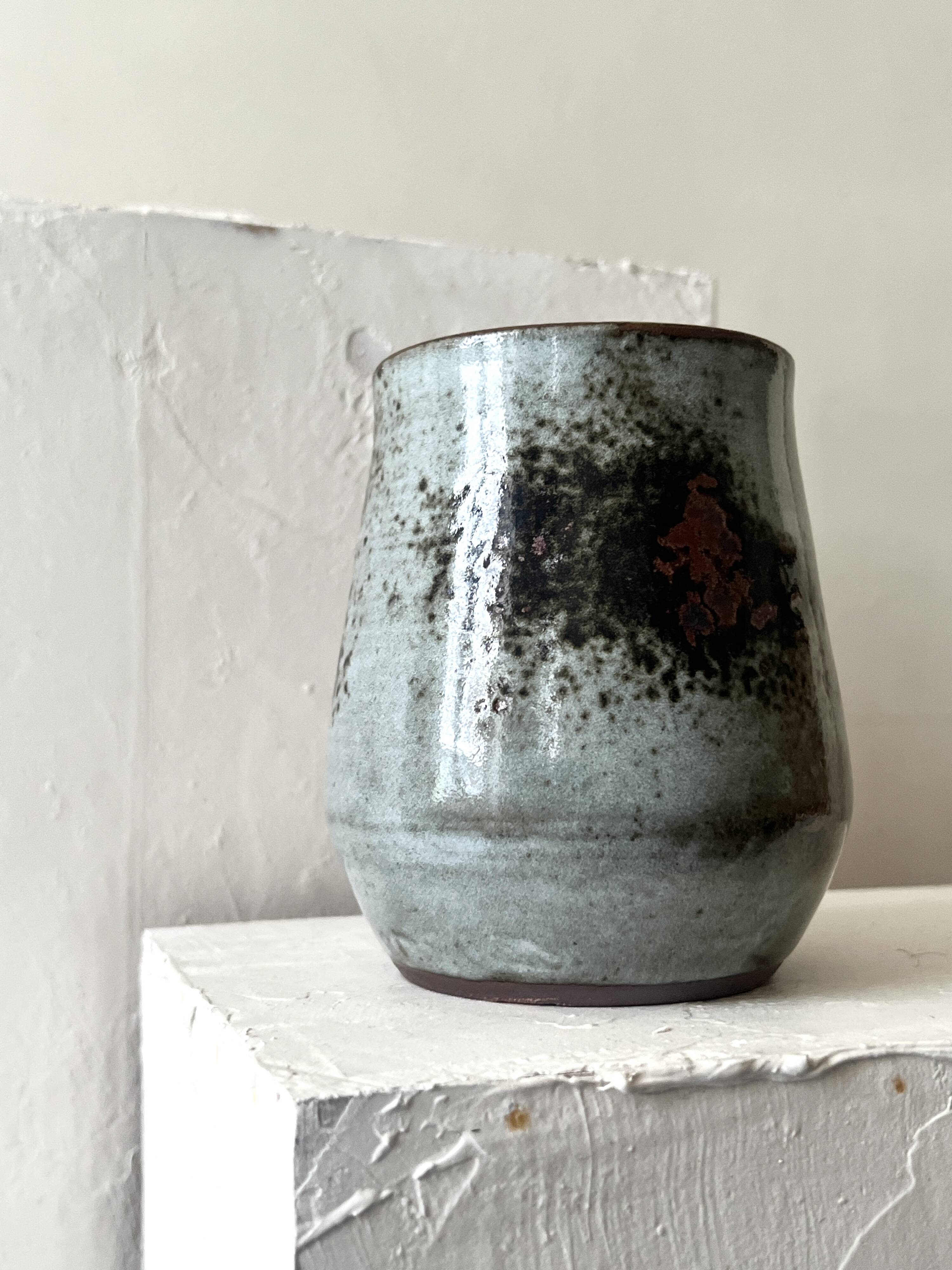 Ceramic vase from Grés du Loir, glazed and signed, Chantal & Thierry Robert 1970.