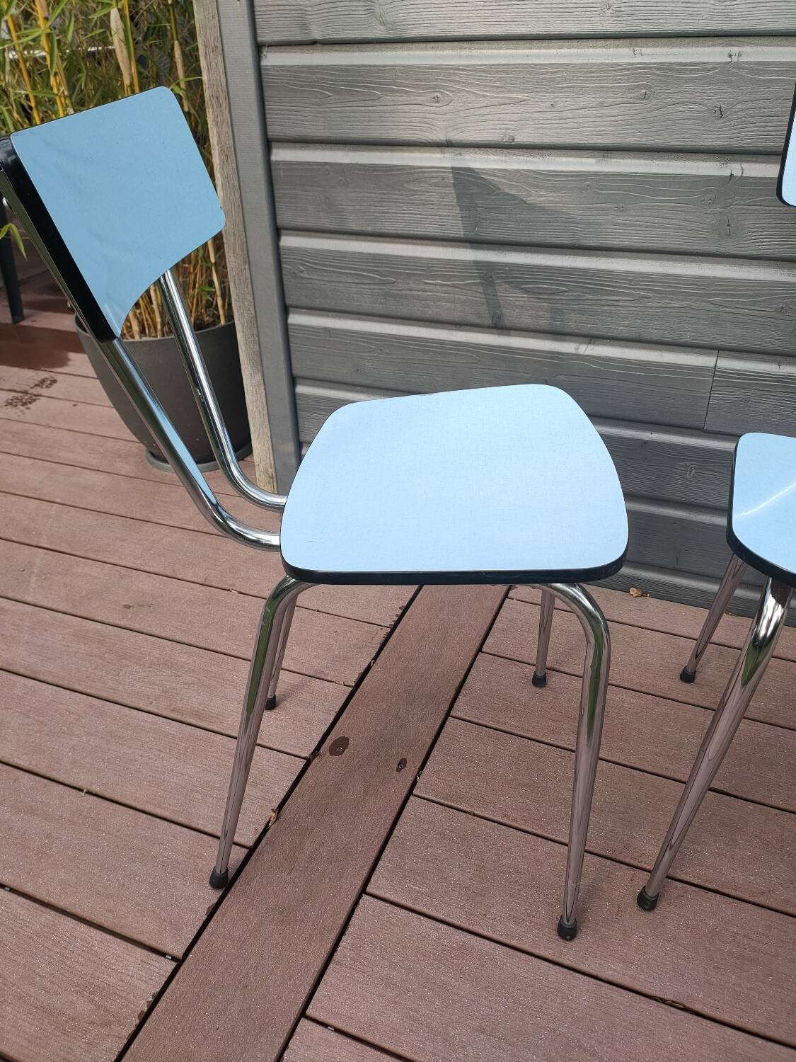 Paire de chaises de cuisine en formica