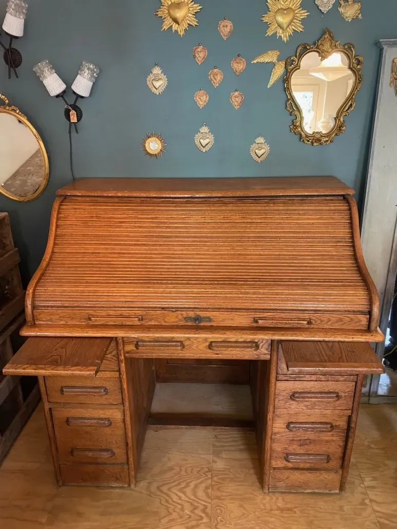 American cylinder desk 1930