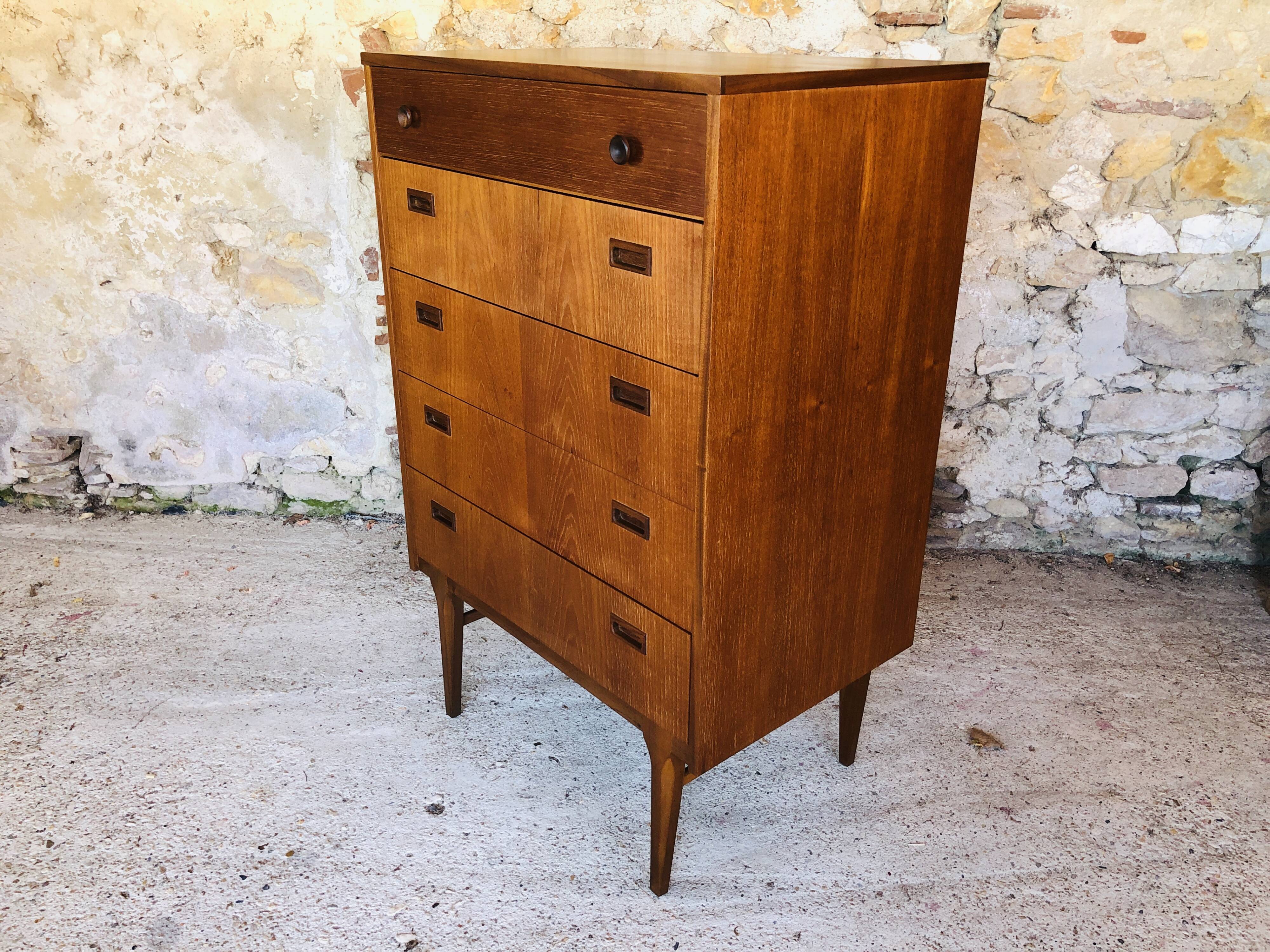 5-drawer teak dresser by Nathan, 60s