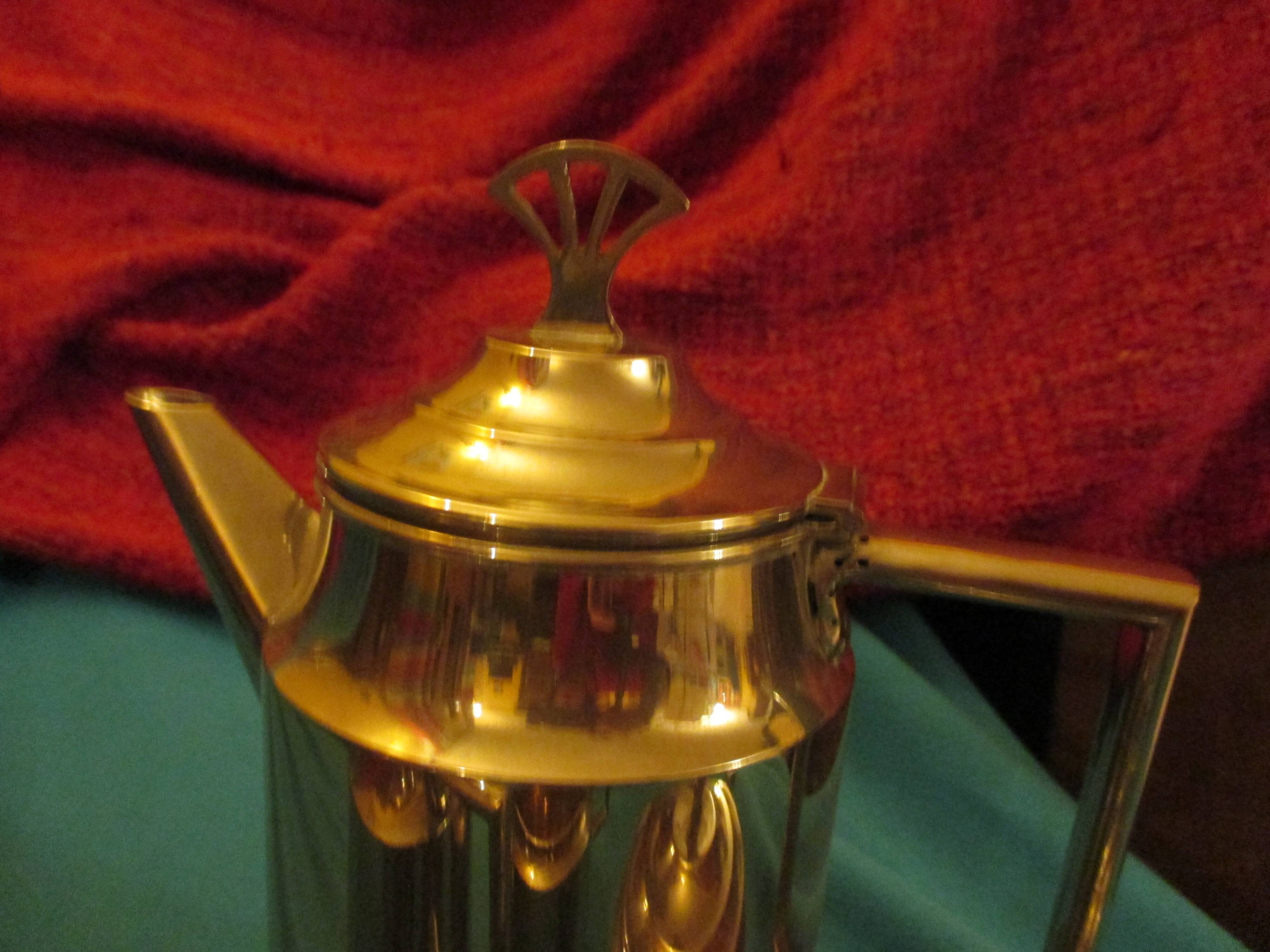 Coffee and tea service