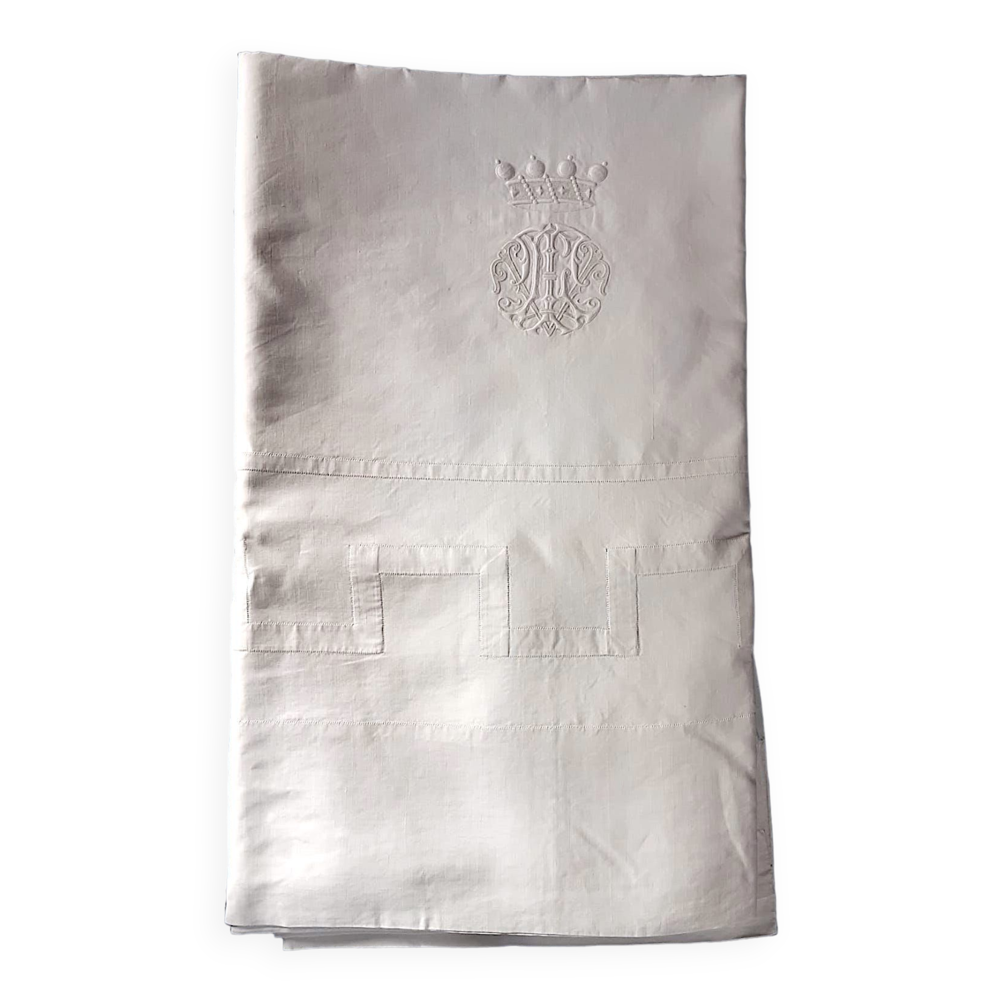 drap de château à couronne de baron 2m60 x 3m80 monogrammé "LT"