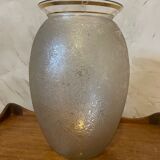 Vase decorated with birds