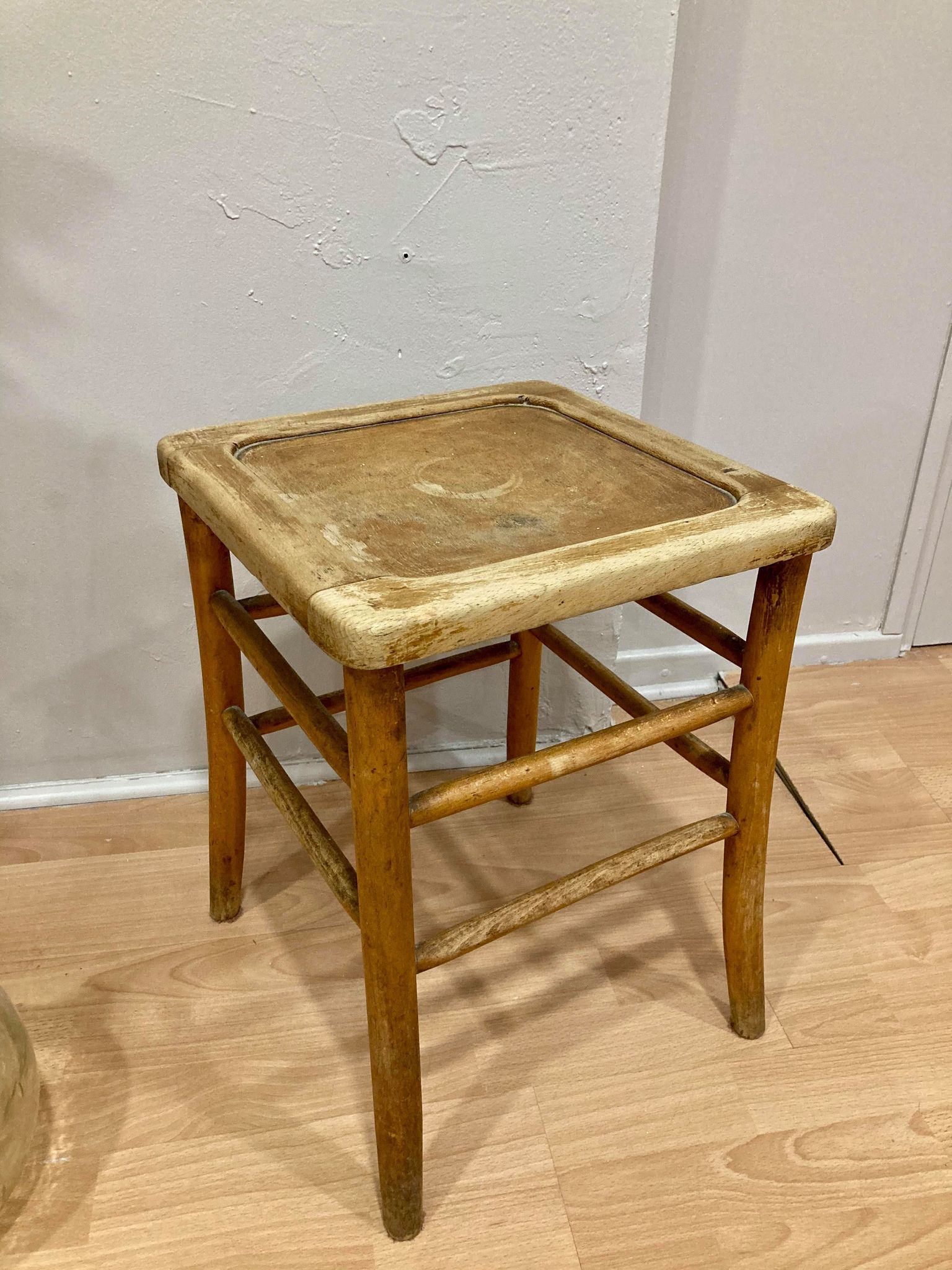 Tabouret Luterma