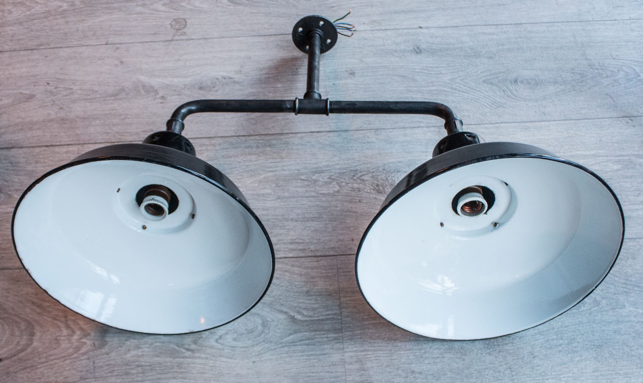 Double suspension REFLECTO-LUX of MAZDA