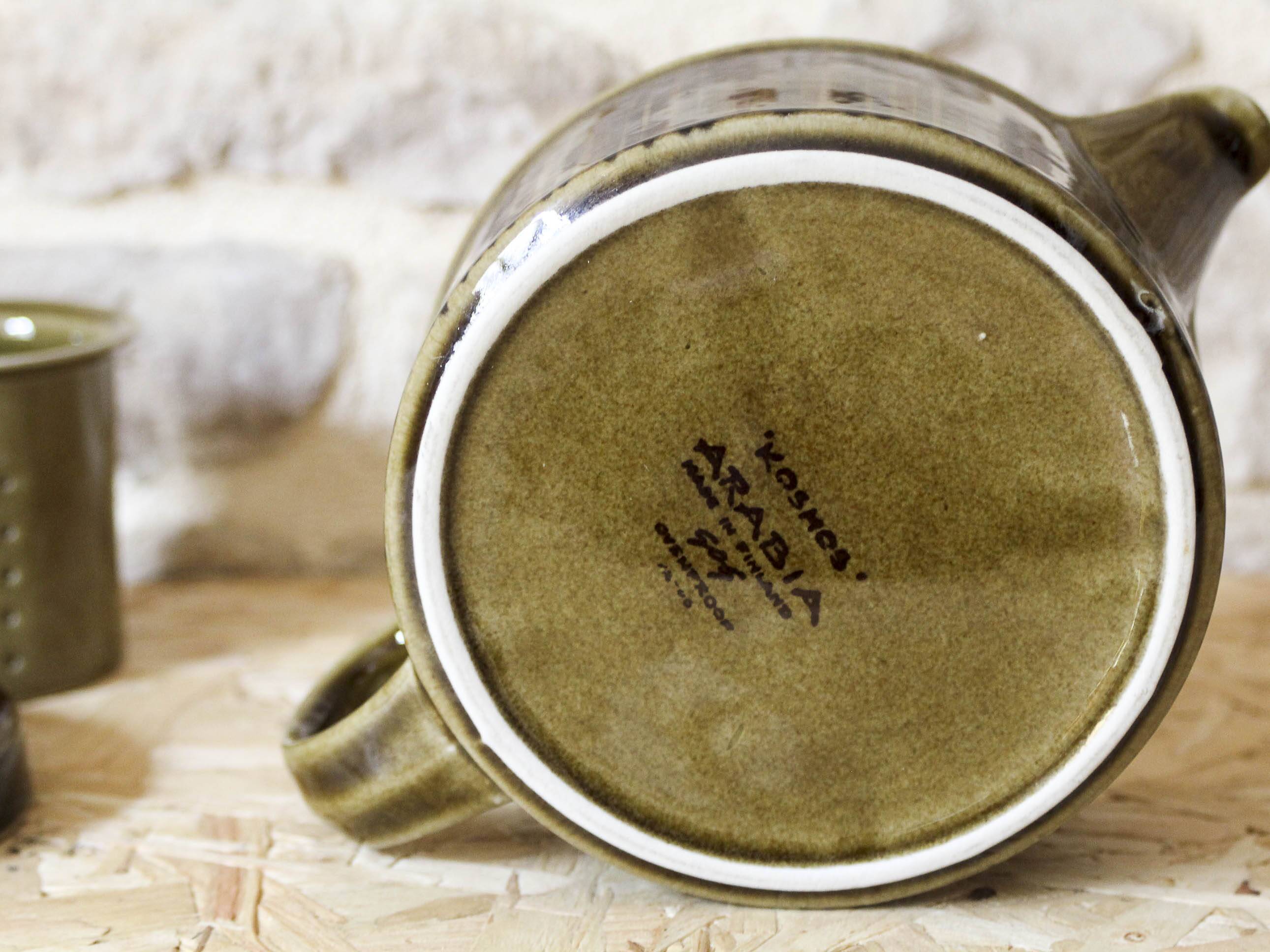Kosmos series ceramic teapot by Arabia Finland