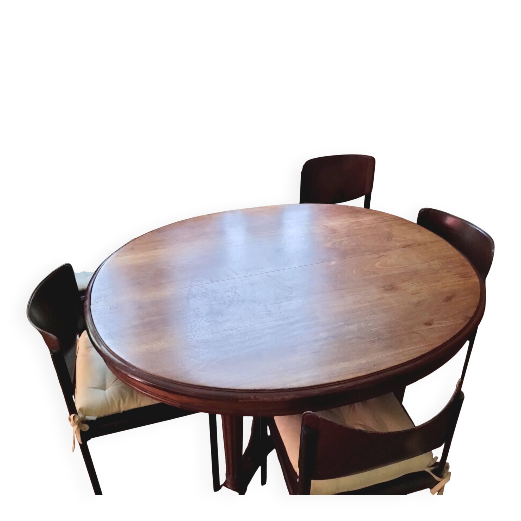 Oval centre table in solid mahogany from the Directoire, Empire period.