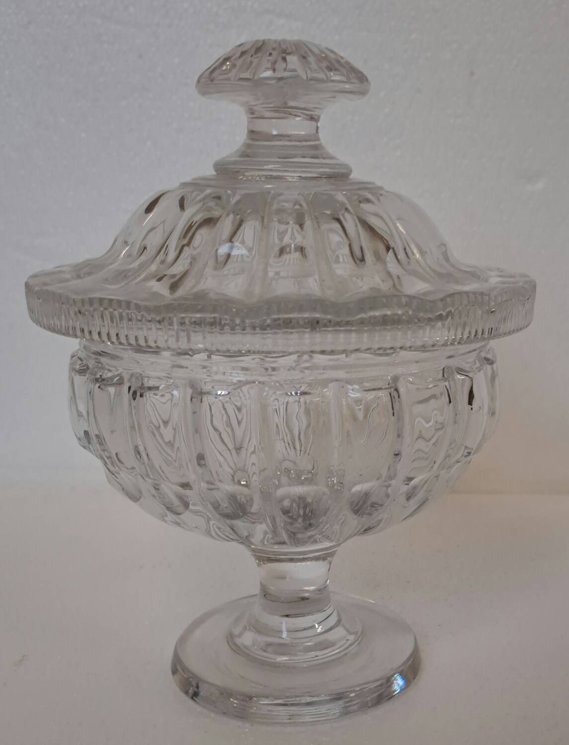 Baccarat Saint Louis 19th century crystal bezel