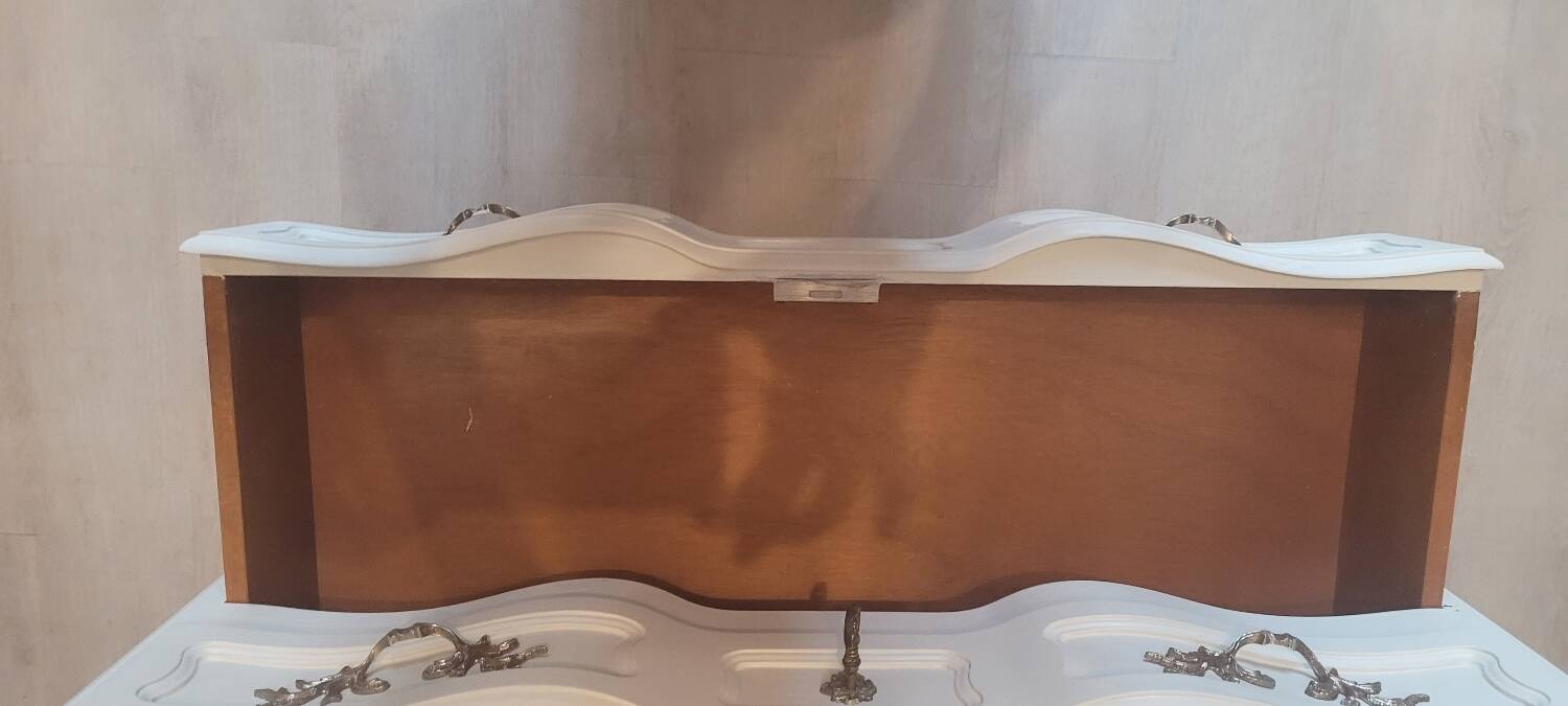 Louis XV style crossbow chest of drawers