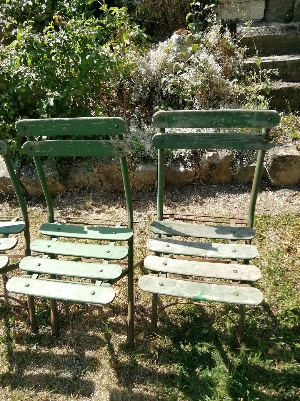 4 chaises pliantes de jardin anciennes en fer et bois  Selency