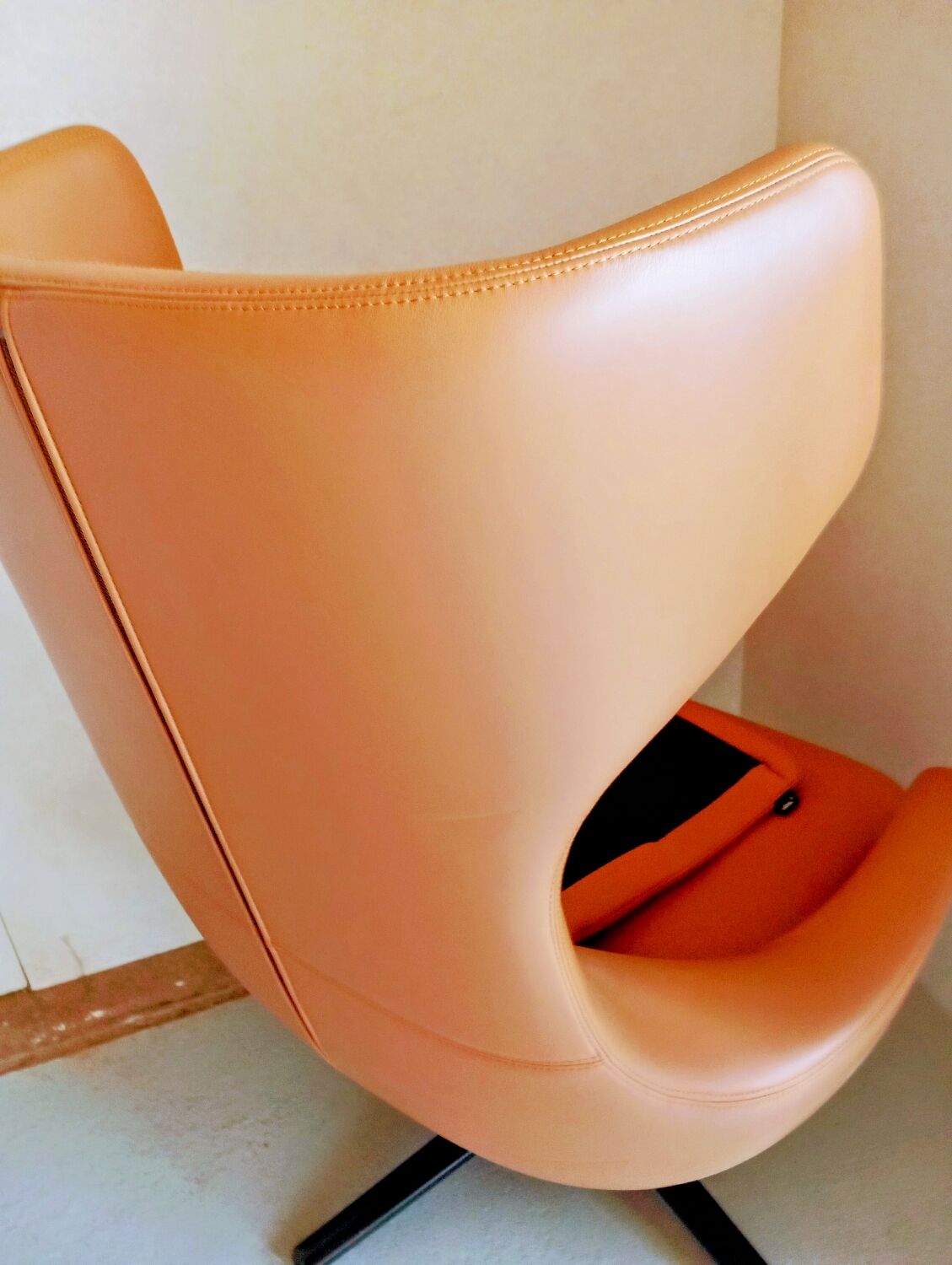 Antonio Citerio leather lounge chair Vitra