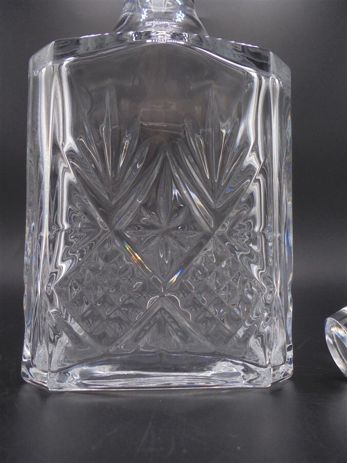 Whisky decanter
