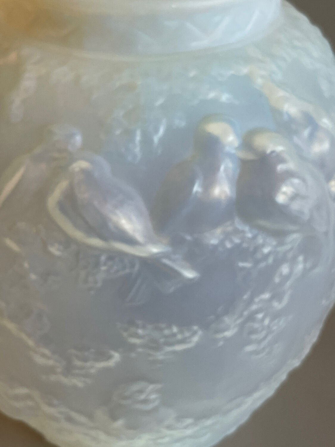 Muller opalescent bird vase