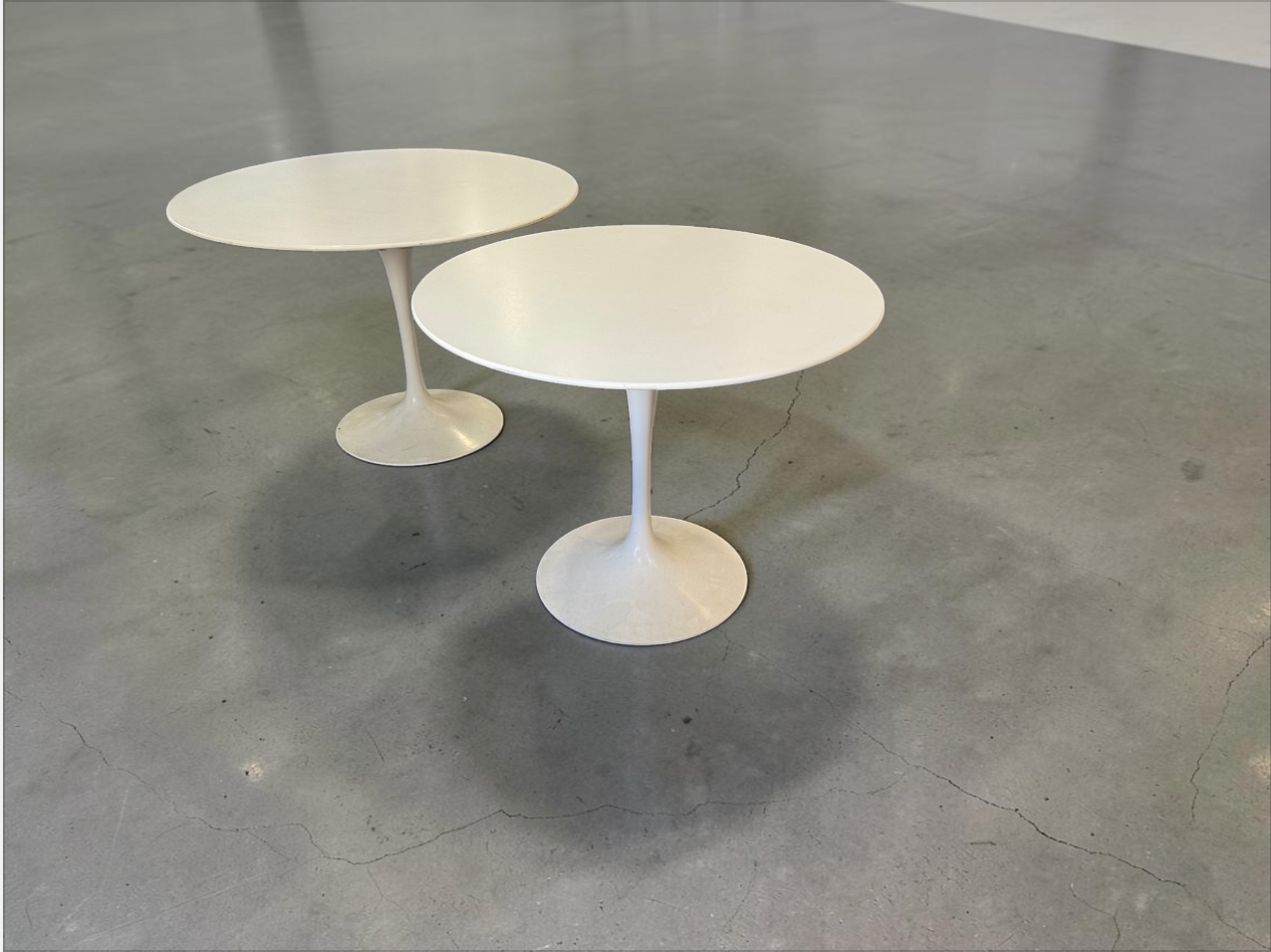Saarinen layered white plateau