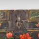 Coffre d’opéra chinois avec illustrations de la flore et de la faune (Chine 1900)