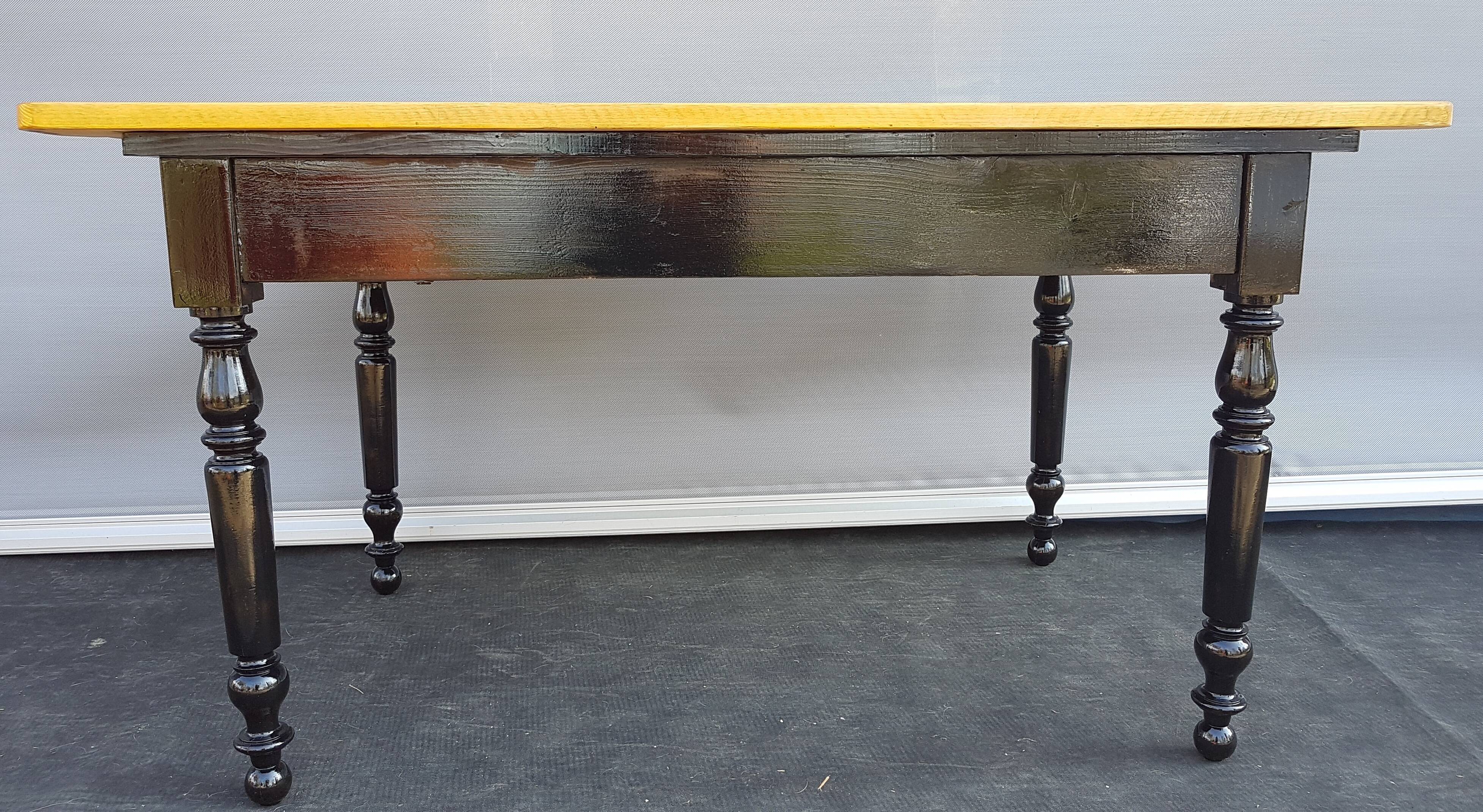 Table pine two-tone black and honey