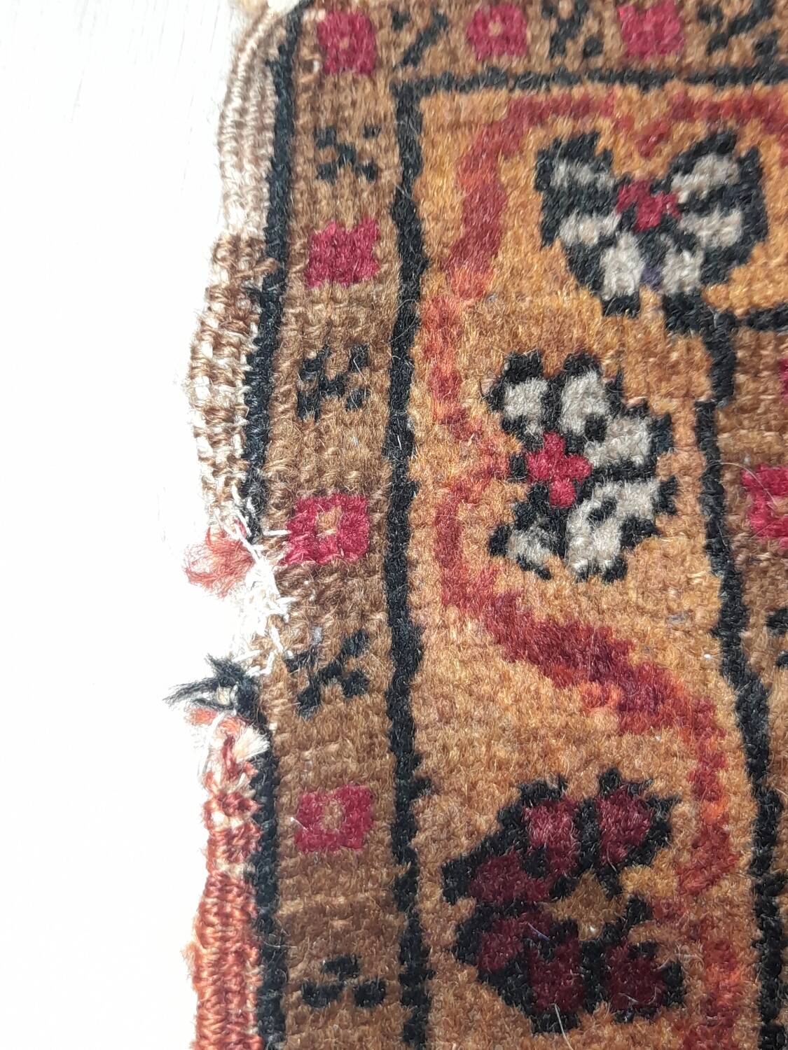 L'âme d'Anatolie : Tapis Tribal Violet Aubergine