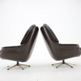 1970s Leatherette Swivel Lounge Chair
