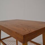 Table d'appoint du milieu du siècle de Drevopodnik Holesov, années 1960.
