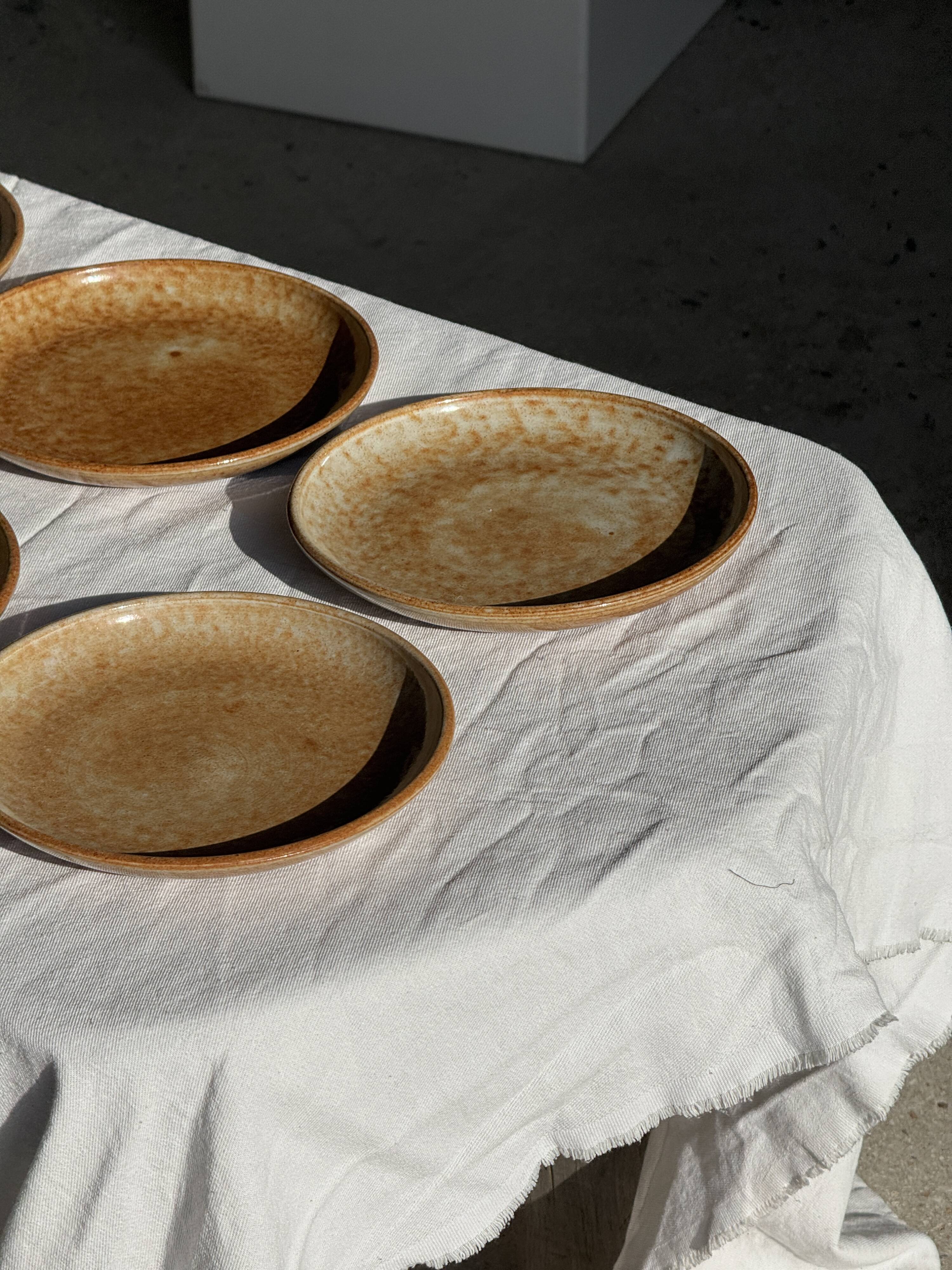 Set of 7 small flat dessert plates in orange stoneware D18