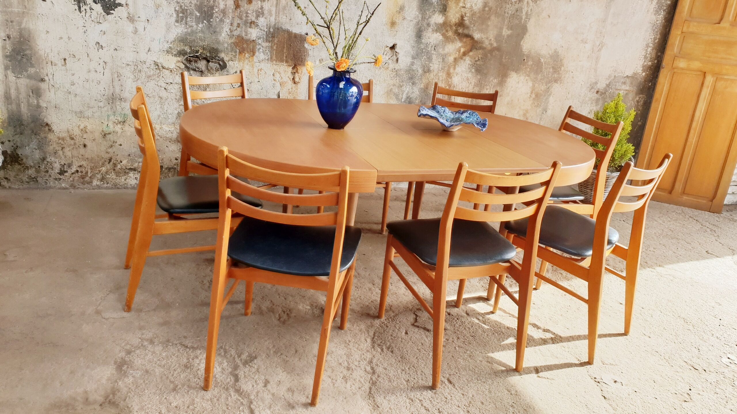 Table ronde scandinave extensible