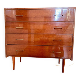 Mahogany chest of drawers