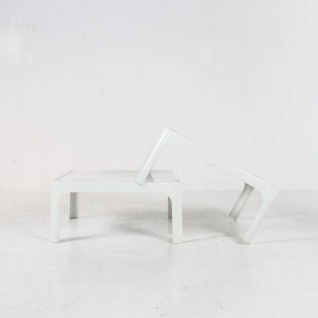 Space Age coffee table by Peter Ghyczy for Horn