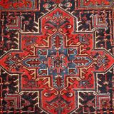 Tapis Heriz Antique du Moyen-Orient, Années 1950, Élégance Traditionnelle