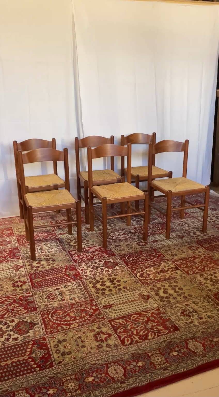 36 chaises vintage en hêtre et paille – Vente par lots – Grande série