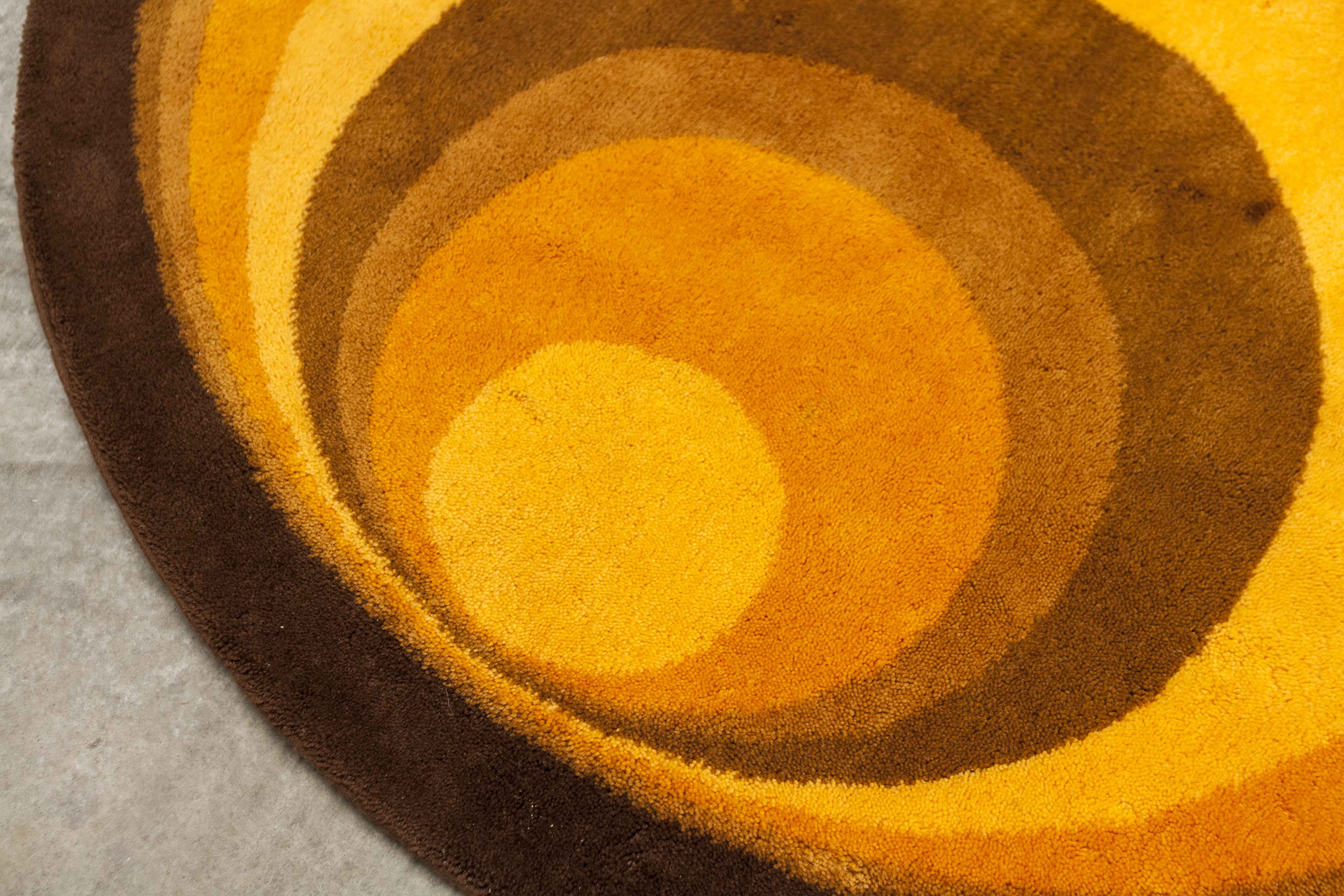 Round carpet 2m Scandinavian Schaeffler model "Atrium" synthetic from 1977