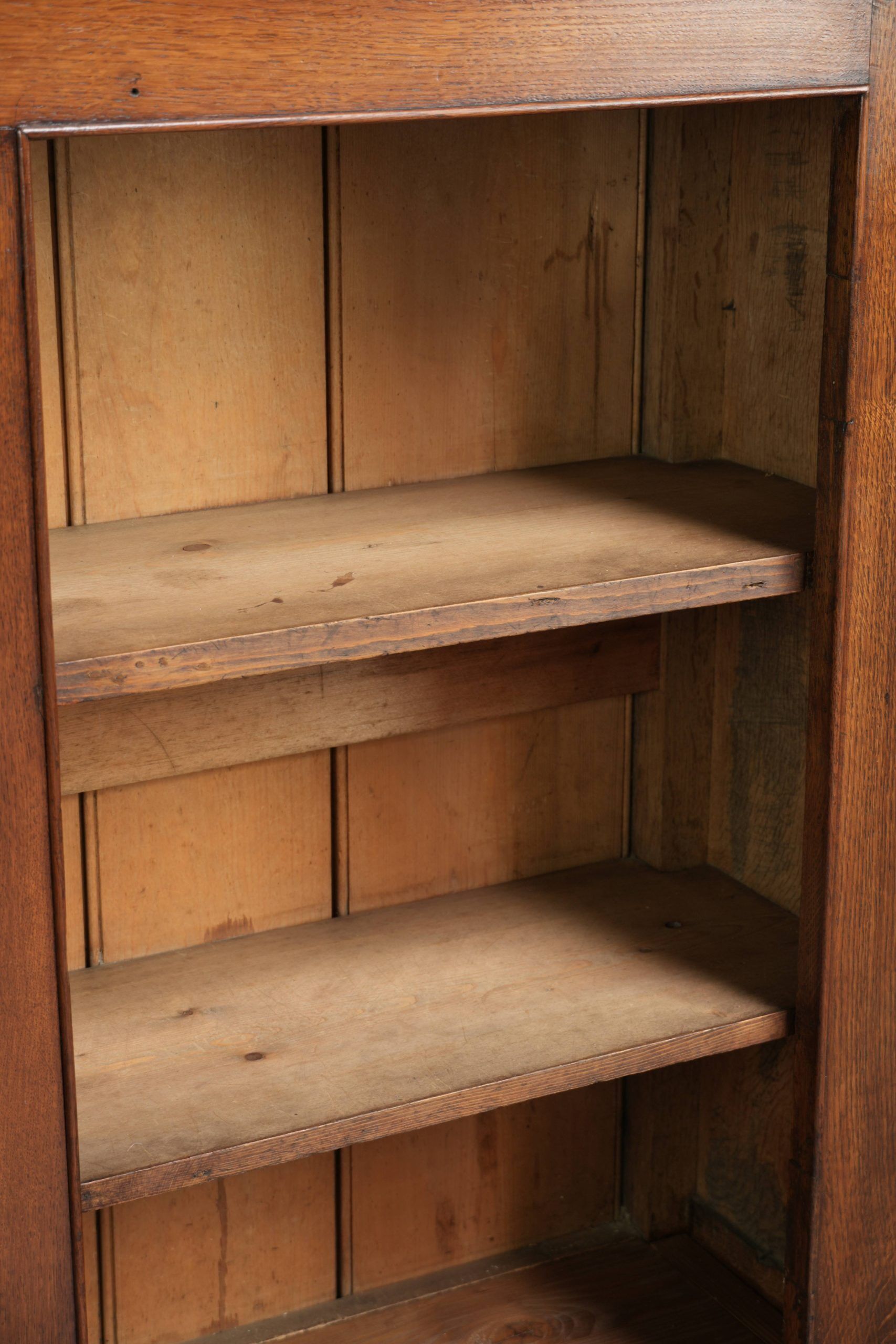 Antique English oak bookcase / shelving unit from the mid-19th century