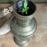 Vase en laiton art déco