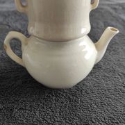 White teapot with filters old and complete p. Precious in Grigny
