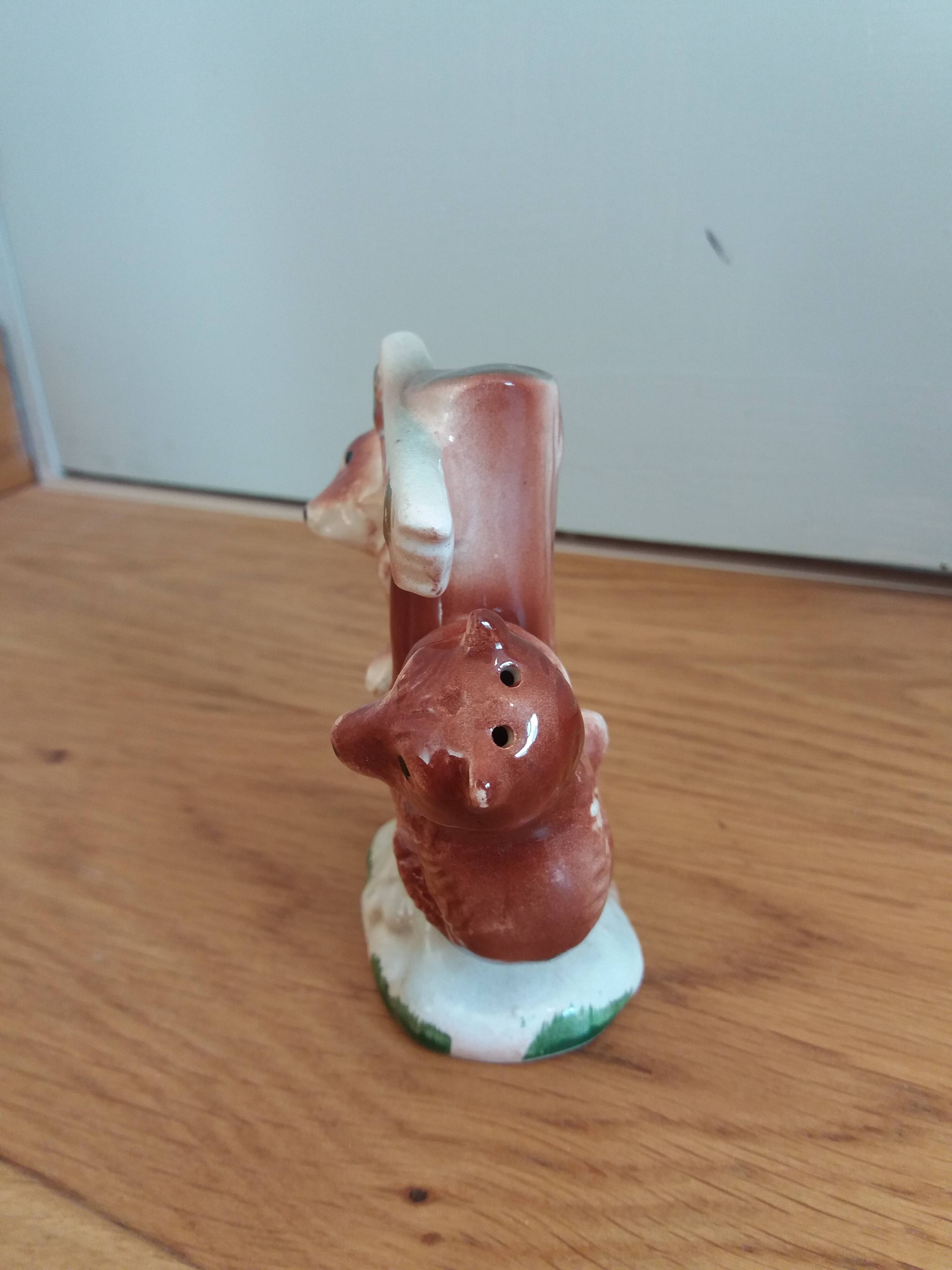 Zoomorphic salt and pepper shaker bears in slip