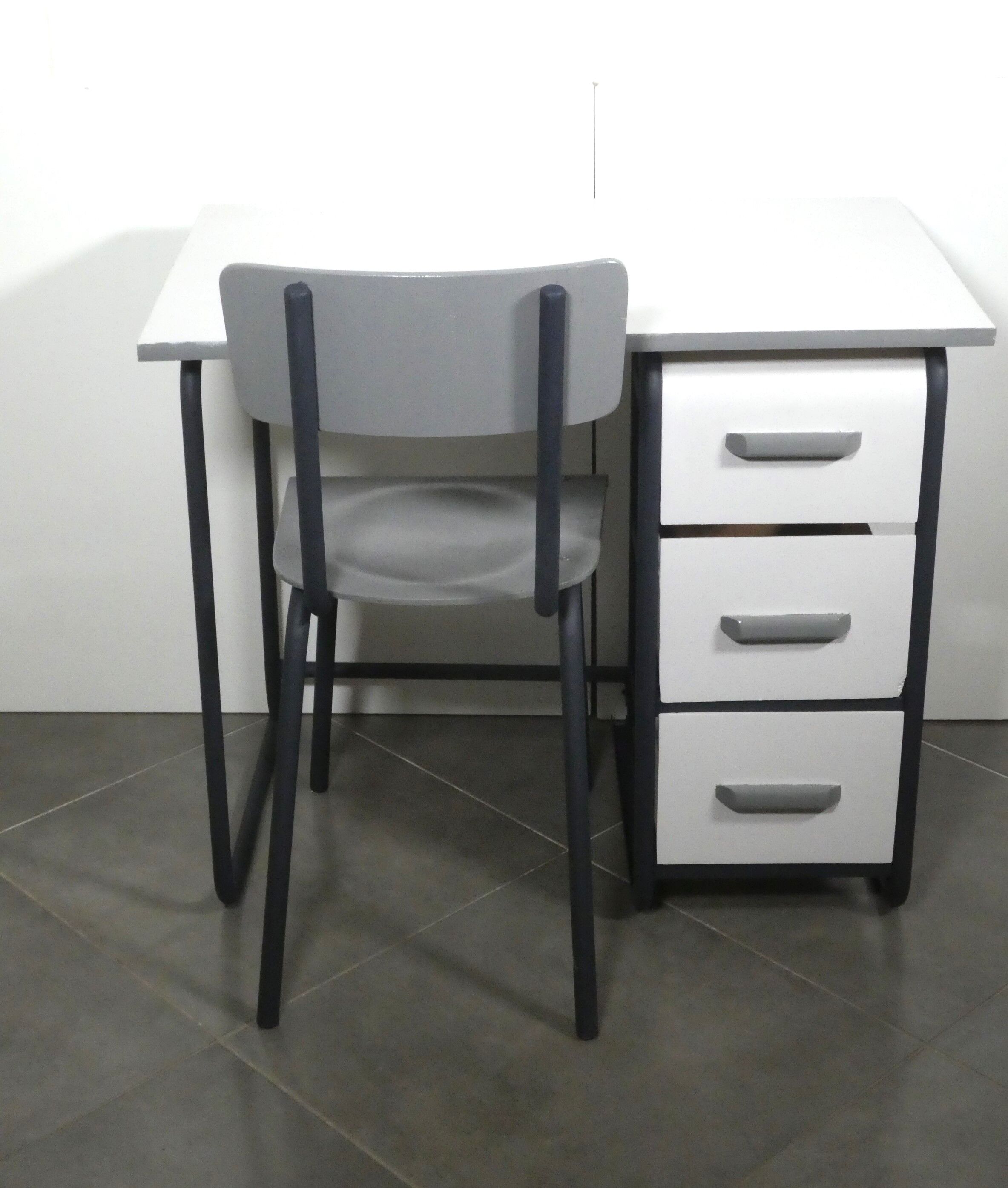 Desk and children's chair 1950