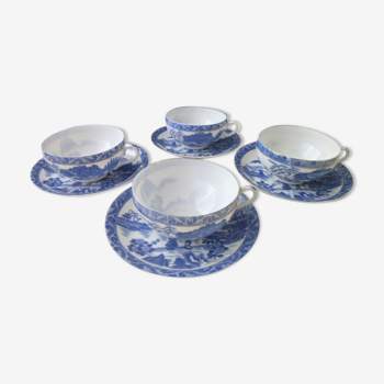 Set of 4 coffee or tea cups in Japanese Porcelain