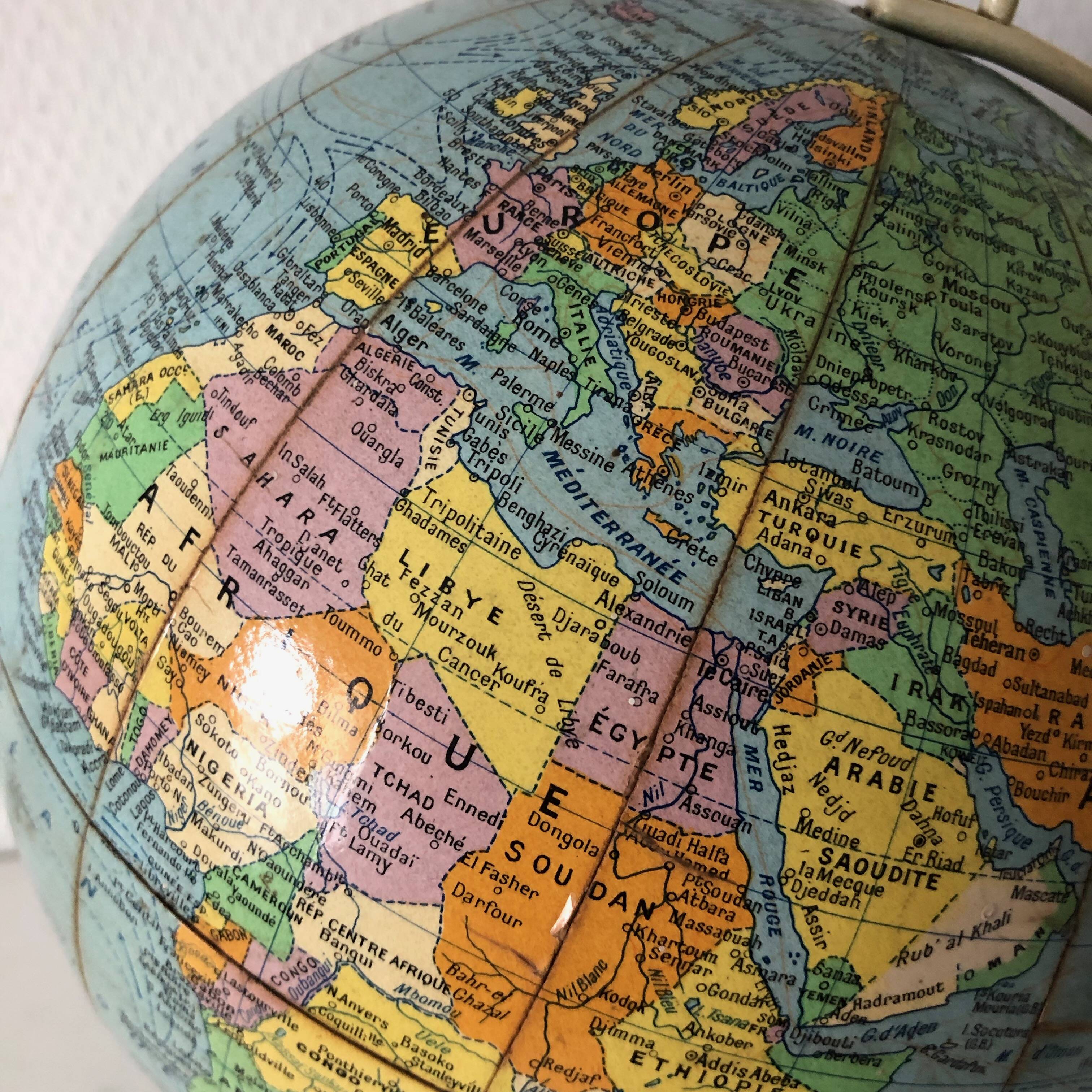 Globe terrestre vintage 1960 Girard Barrère crème - 26 cm