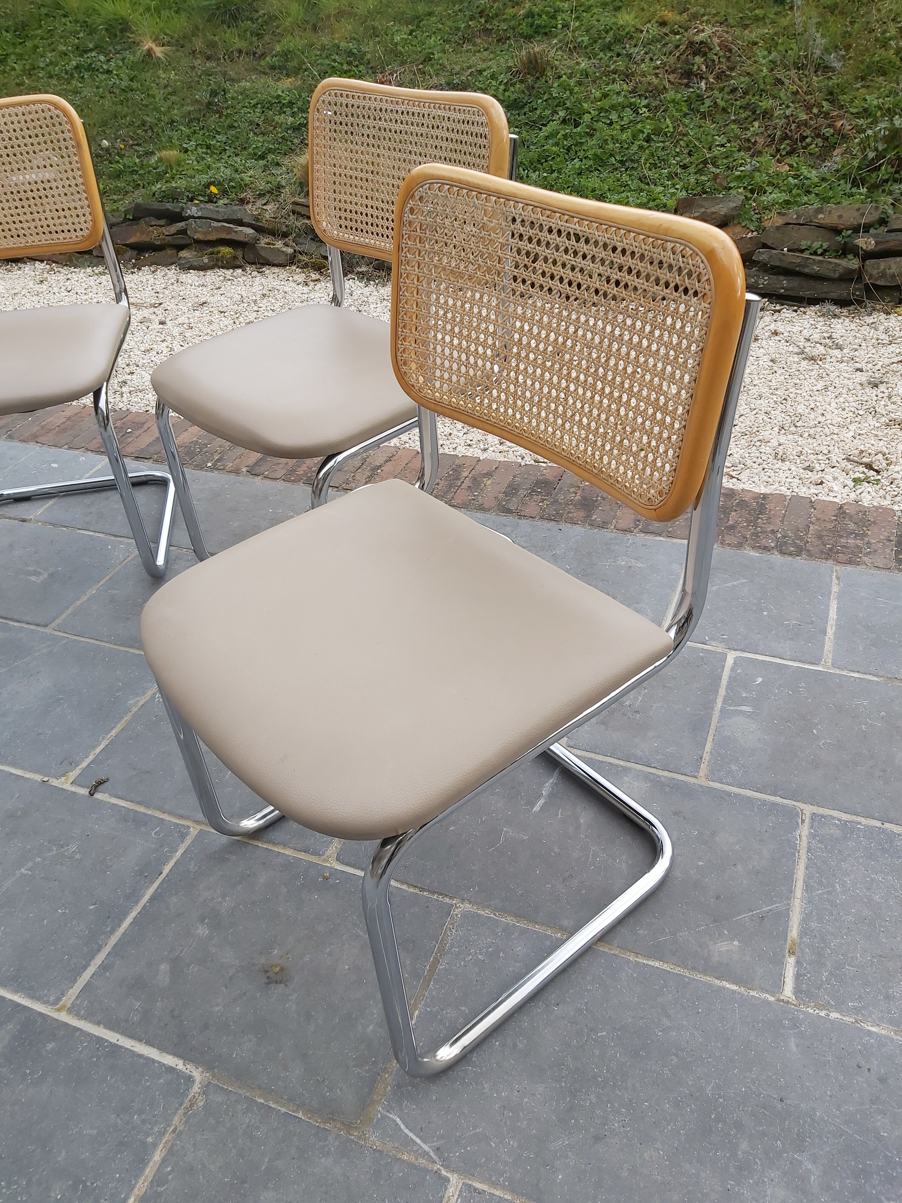Set de 4 chaises vintage design Marcel Breuer