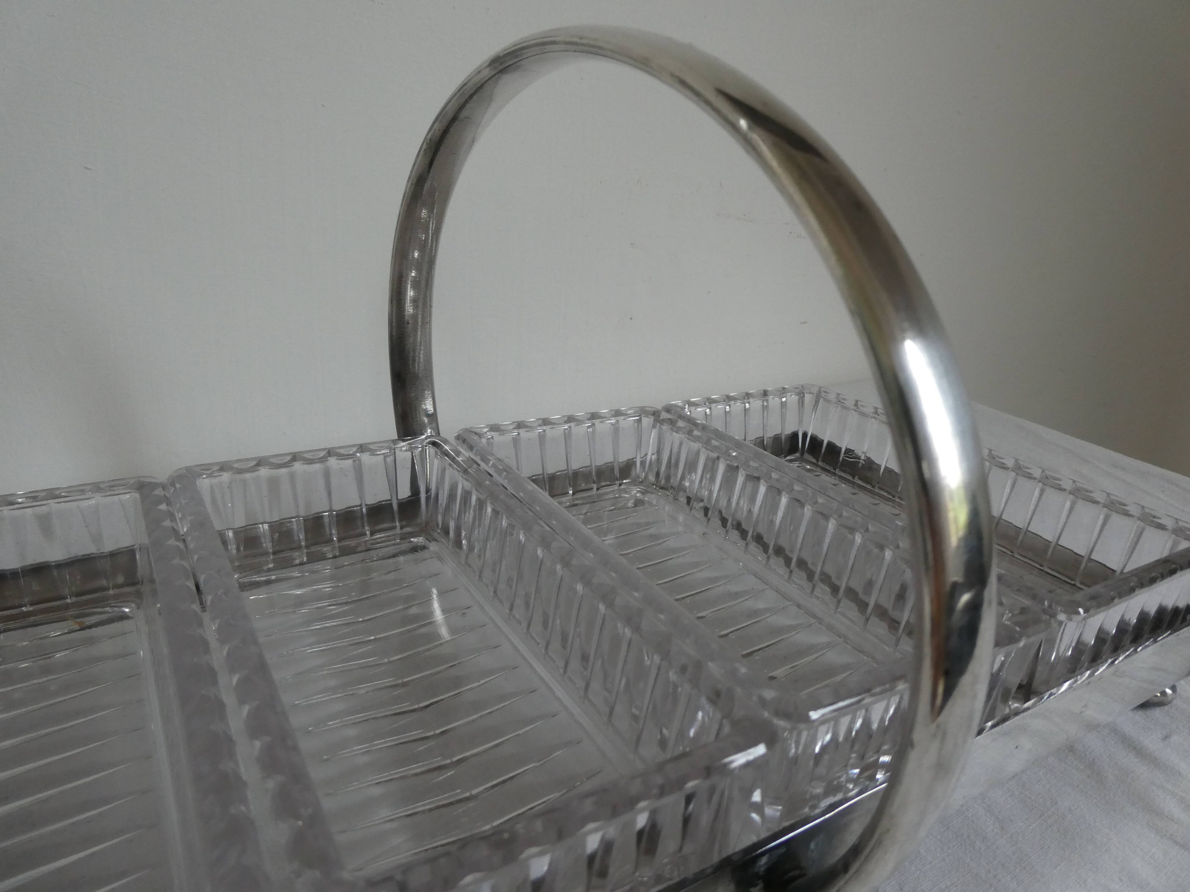 Silver metal aperitif server & 4 art deco glass ramequins/dishes