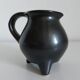 Vase tripode vintage noir satiné