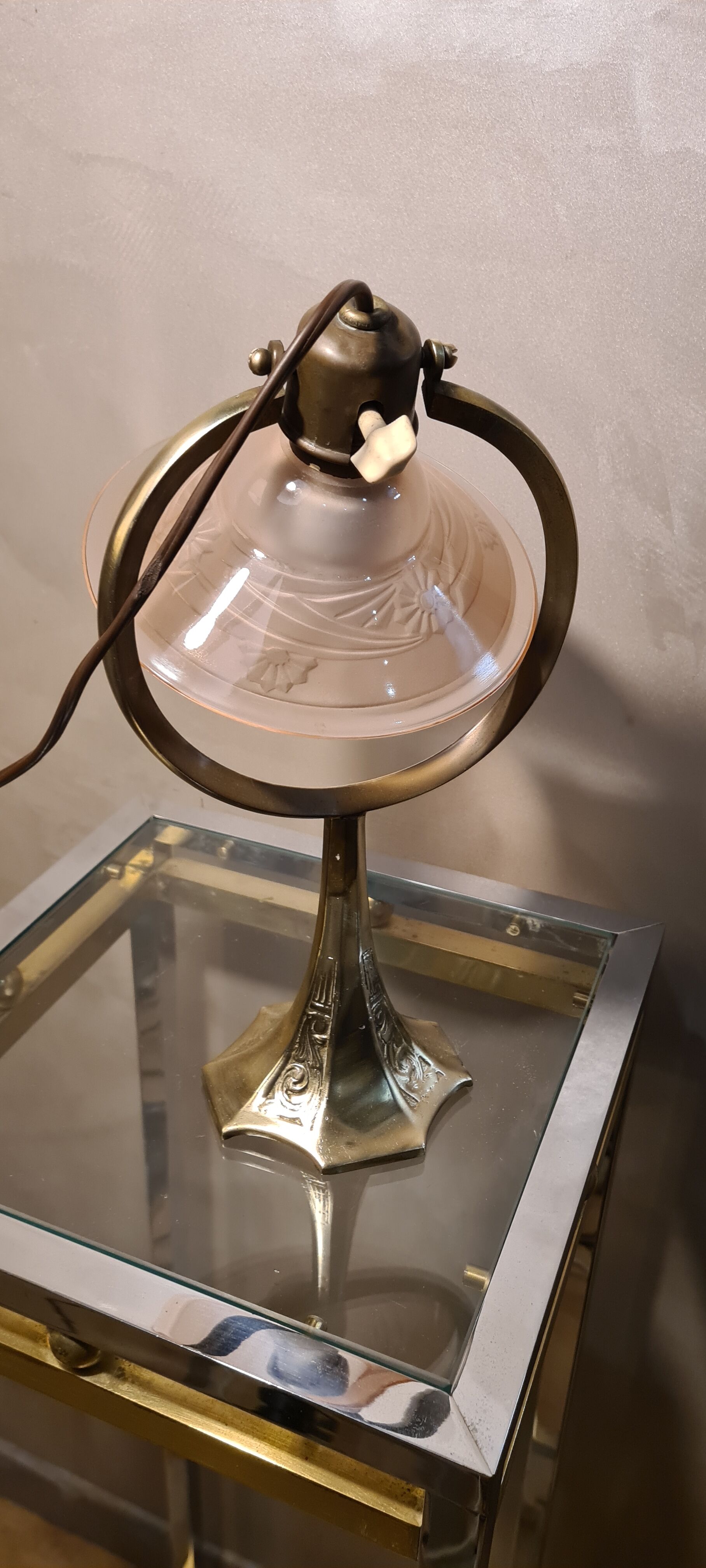 Art deco lamp