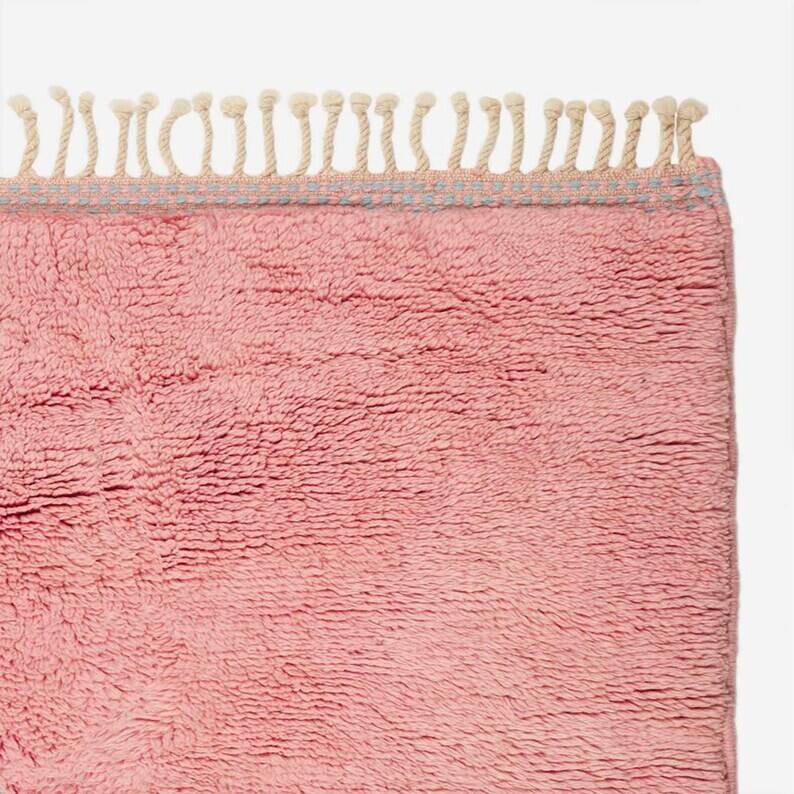 Tapis blanche rose en laine fait main traditionnelle 250cmx150cm