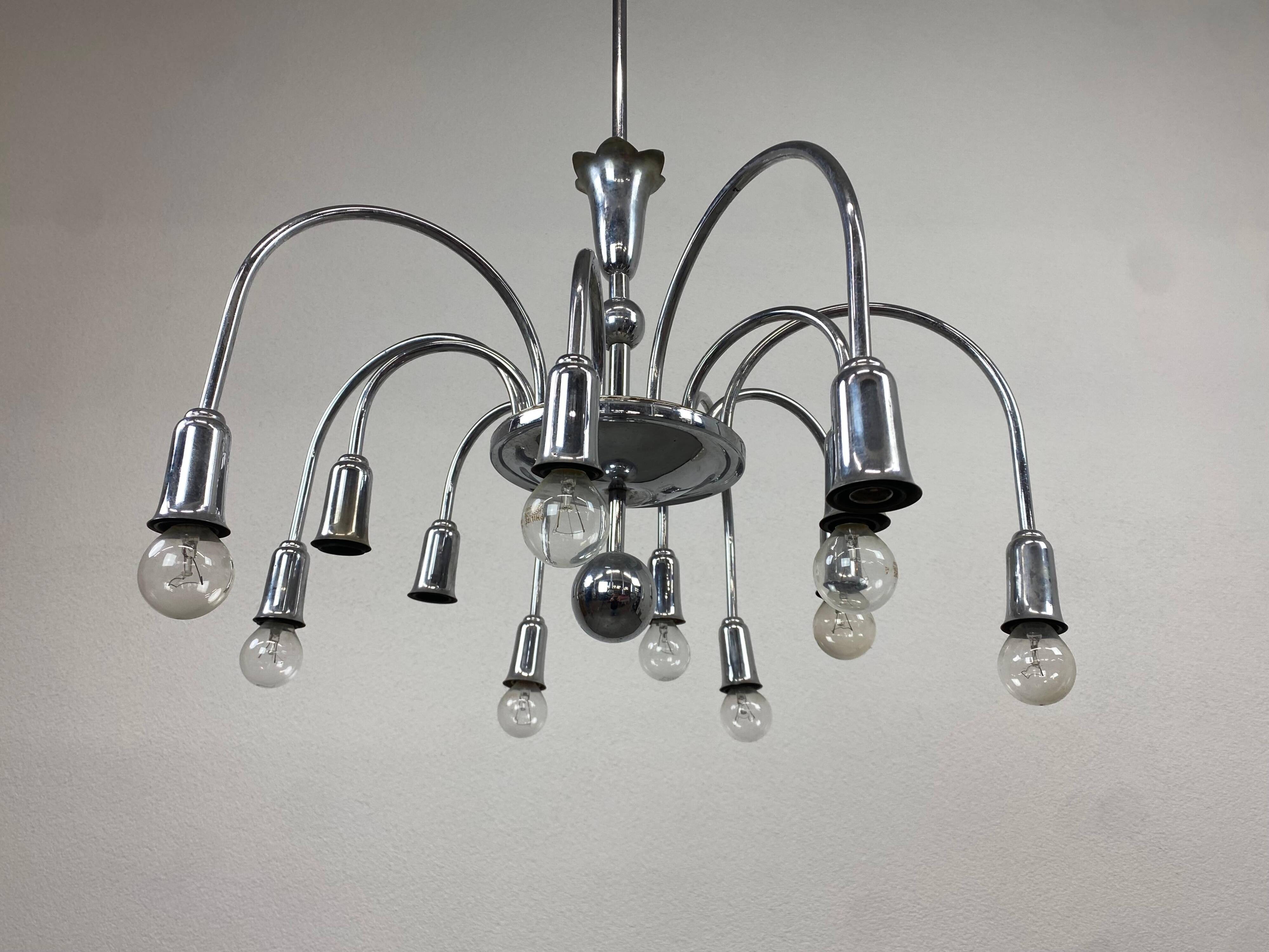 Lustre cascade design milieu du siècle
