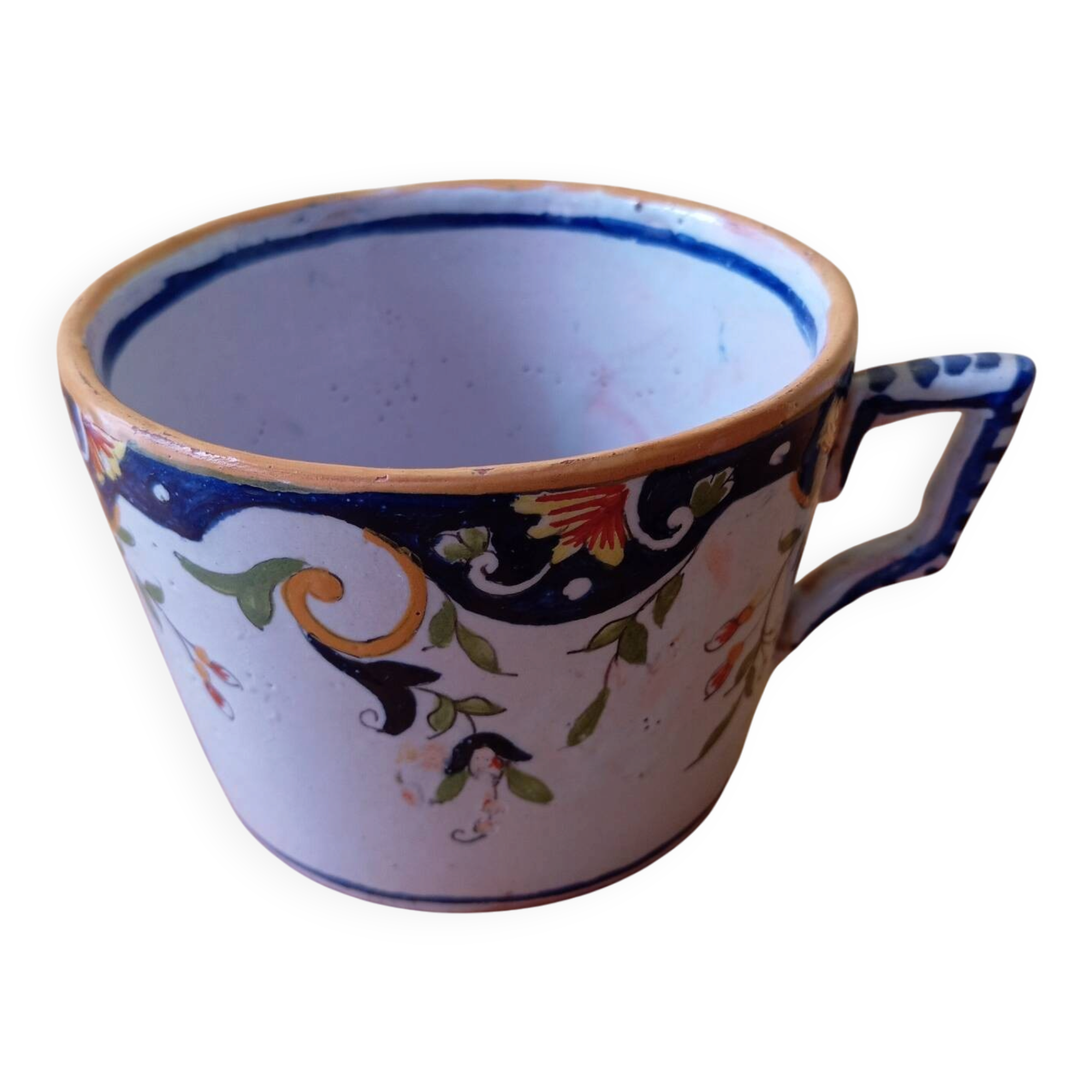 Tasse Henriot Quimper ancienne