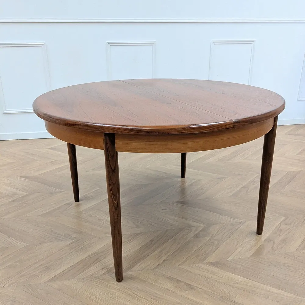 Round table G Scandinavian teak extendable