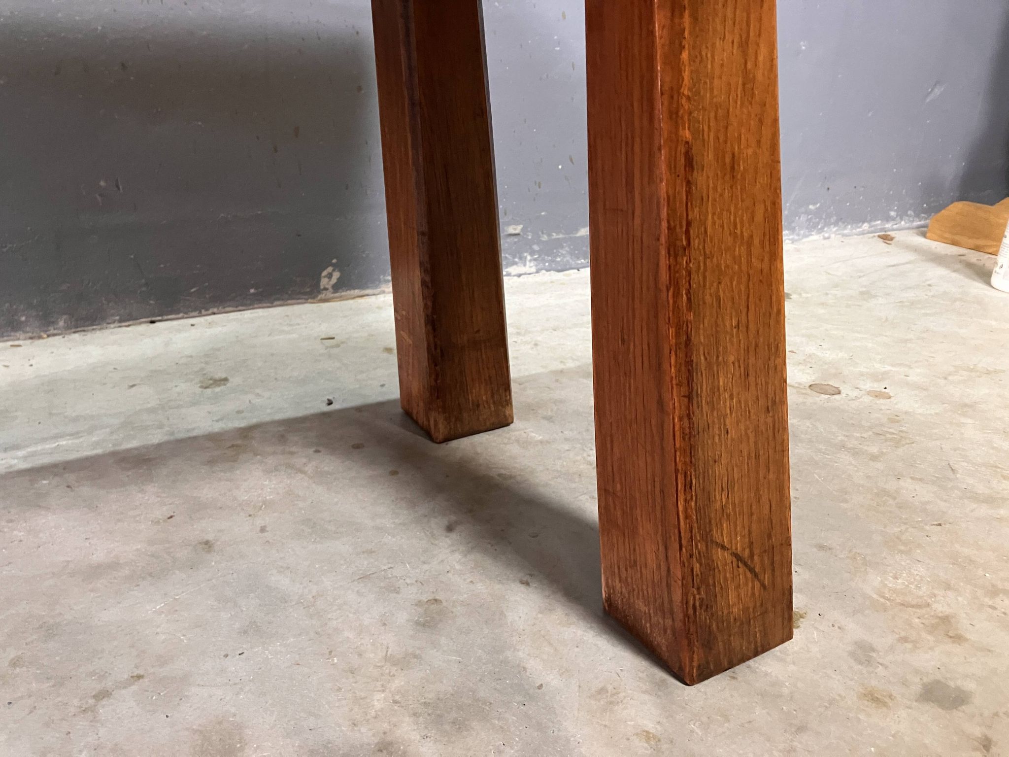 Table d'appoint brutaliste en chêne des années 70, table basse, banc